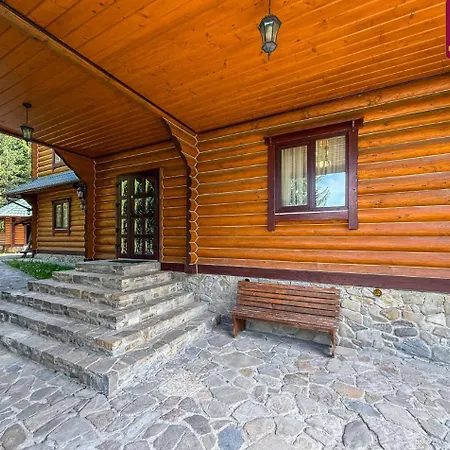 Gutzulwood Villa