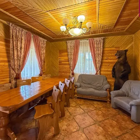 Villa Gutzulwood *