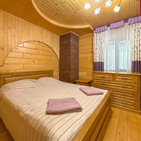 Gutzulwood Villa *