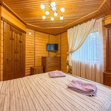 Villa Gutzulwood